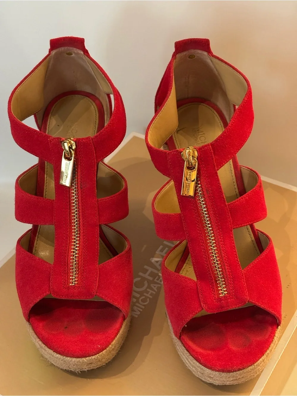 Michael Kors Damita Wedge suede in coral, 7M